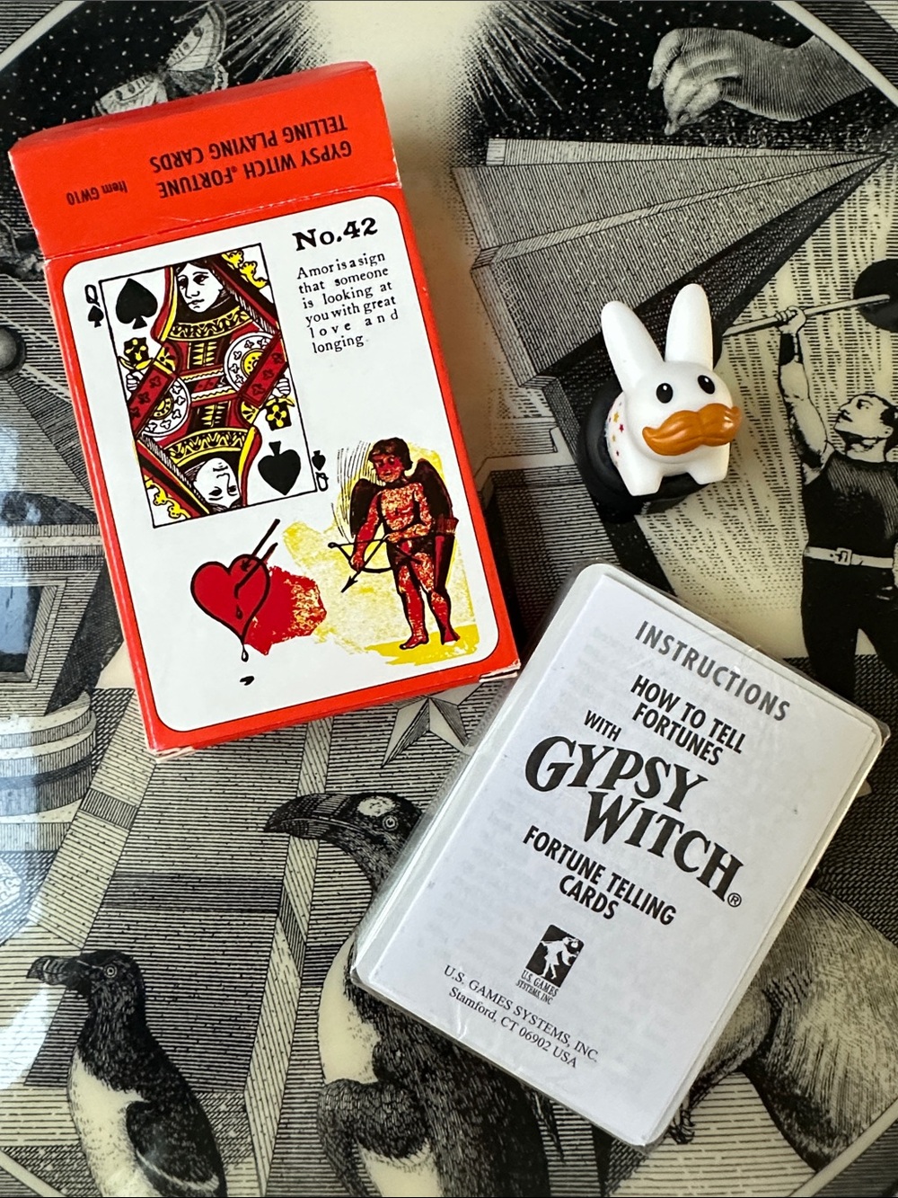 NWT Gypsy Witch Fortune Telling Playing Card Deck with Magicians Rabbit